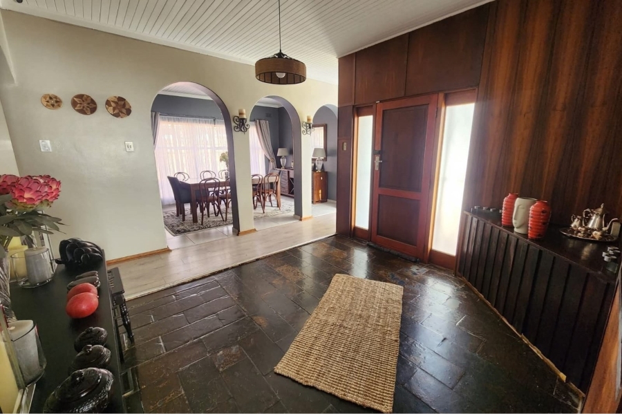 4 Bedroom Property for Sale in Hillcrest Northern Cape